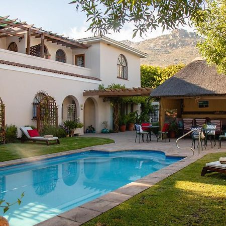 A Tuscan Villa Guest House フィッシュ・フック エクステリア 写真
