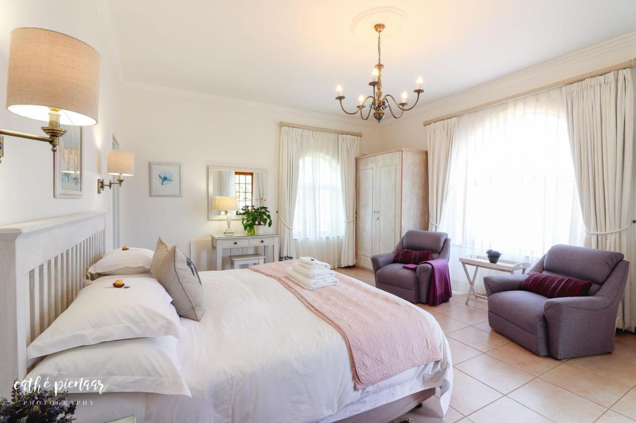A Tuscan Villa Guest House フィッシュ・フック エクステリア 写真