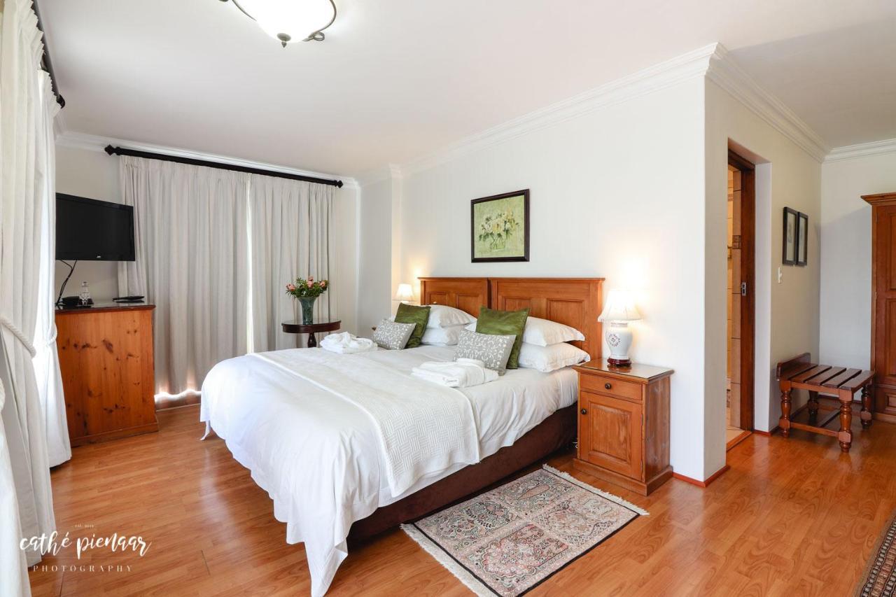 A Tuscan Villa Guest House フィッシュ・フック エクステリア 写真