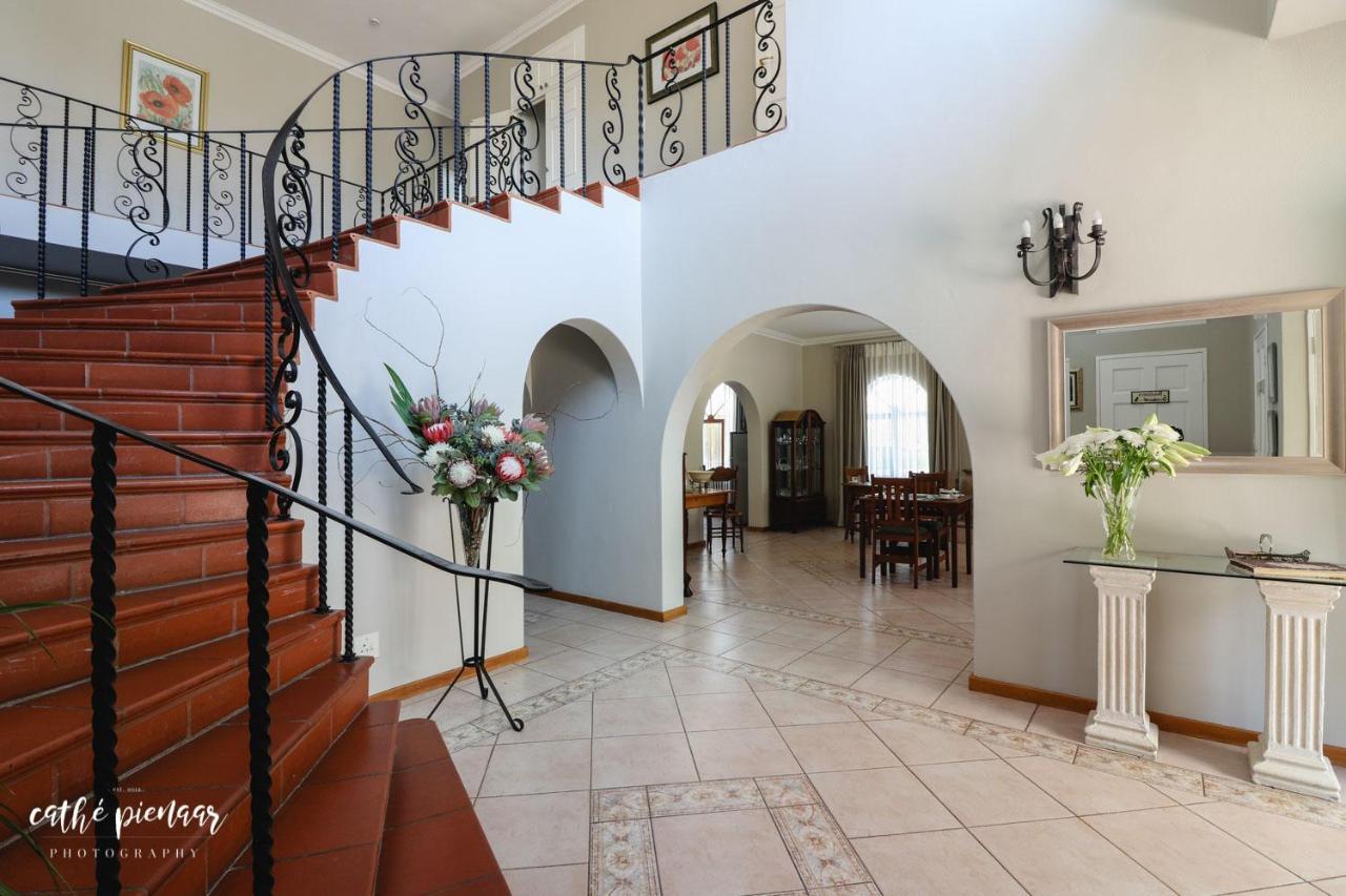 A Tuscan Villa Guest House フィッシュ・フック エクステリア 写真