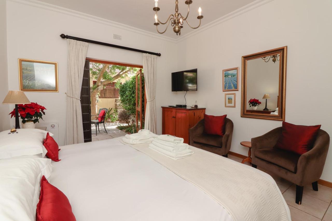 A Tuscan Villa Guest House フィッシュ・フック エクステリア 写真